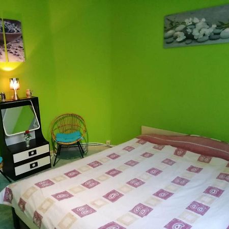 Simpele Slaapkamer Geraardsbergen Dış mekan fotoğraf
